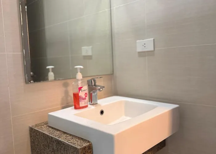 Cozy Family At The Mactan Newtown By A&c Apartment